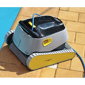 Robot vệ sinh hồ bơi